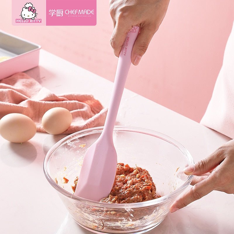 https://hellokittycamp.com/cdn/shop/products/chefmade-hello-kitty-high-temperature-resistant-silicone-scraper-cake-butter-cream-stir-pastry-spatula-baking-tools-for-cakes-168365_1024x1024.jpg?v=1695967623